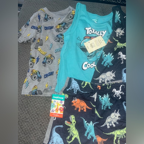 Boys 2T assorted Clothing NWT - Picture 3 of 3